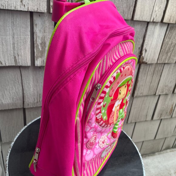 Strawberry Shortcake Trolley Luggage Bag 2011 - Picture 3 of 6